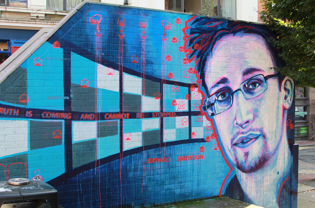 PAC 103 – La subversión transnacional de los informantes Las lealtades de Edward Snowden, un caso paradigmático